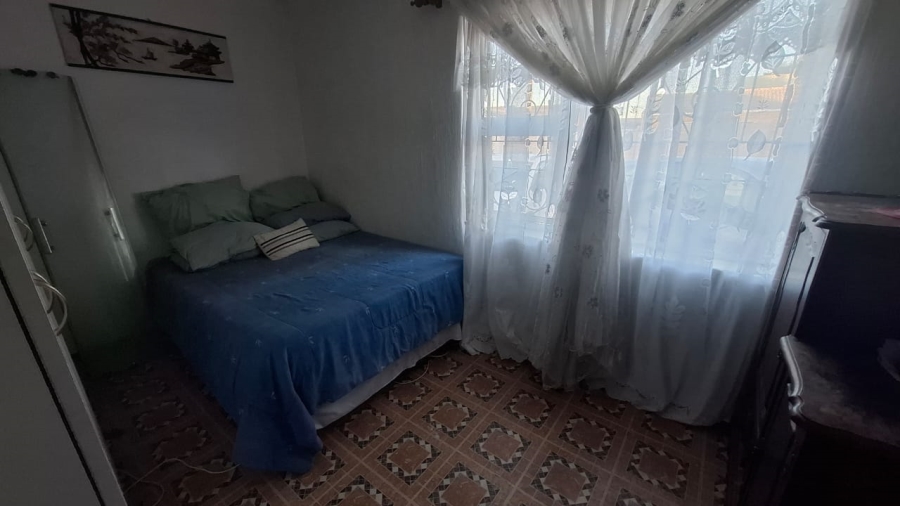 3 Bedroom Property for Sale in Lentegeur Western Cape